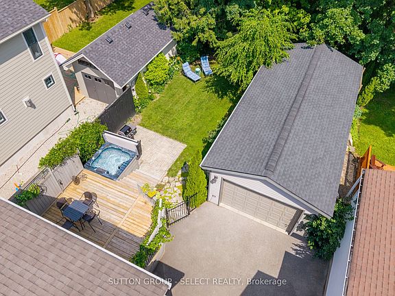 2nd image of 442 Victoria St