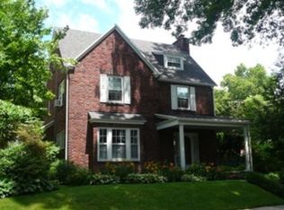 1221 Garfield Ave, Wyomissing, PA