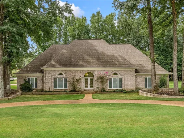 55 Coach Trl, Eads, TN 38028