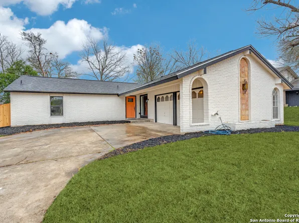 7652 Antique Oak, Live Oak, TX 78233