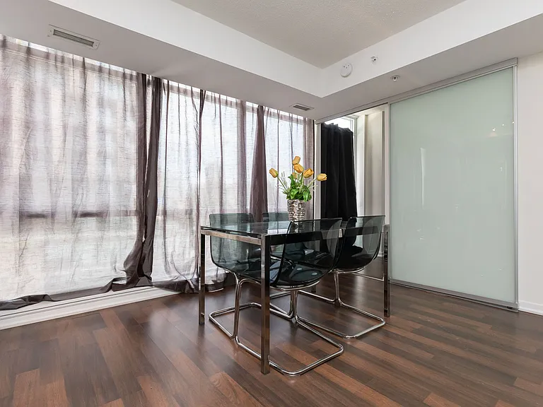 20 Joe Shuster Way #211 — Photo 4