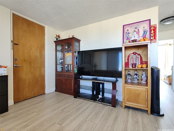 3rd image of 1456 Thurston Ave #A1204