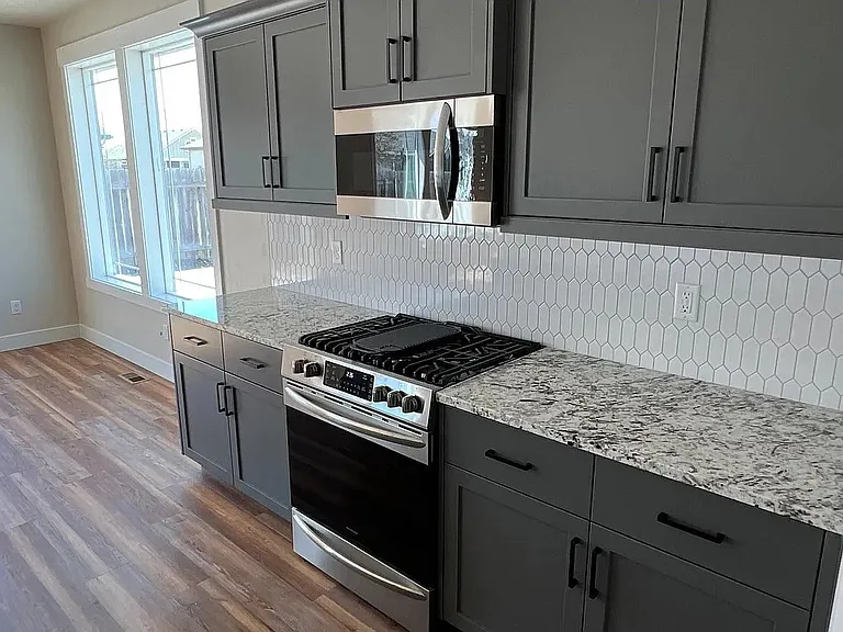 1105 SW Camille Dr — Photo 8