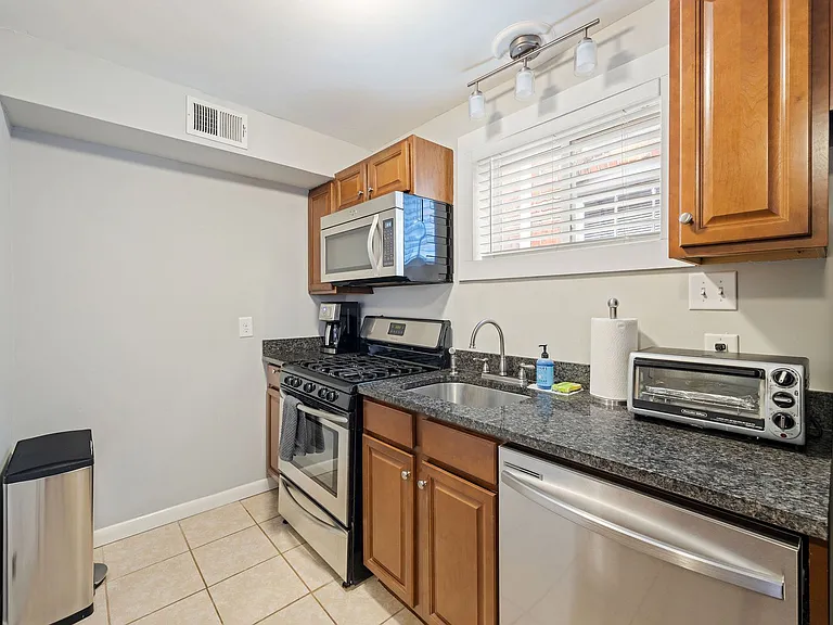 3018 Park Ave — Photo 12