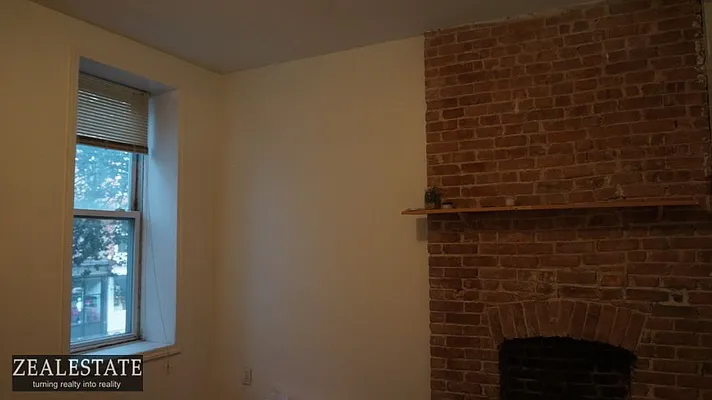 Rented by ZealEstate Group Inc | media 14