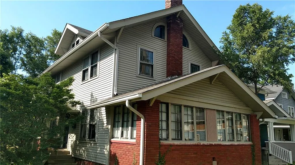 1135 E Fairfield Ave photo 1