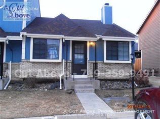 916 London Green Way, Colorado Springs, CO 80906