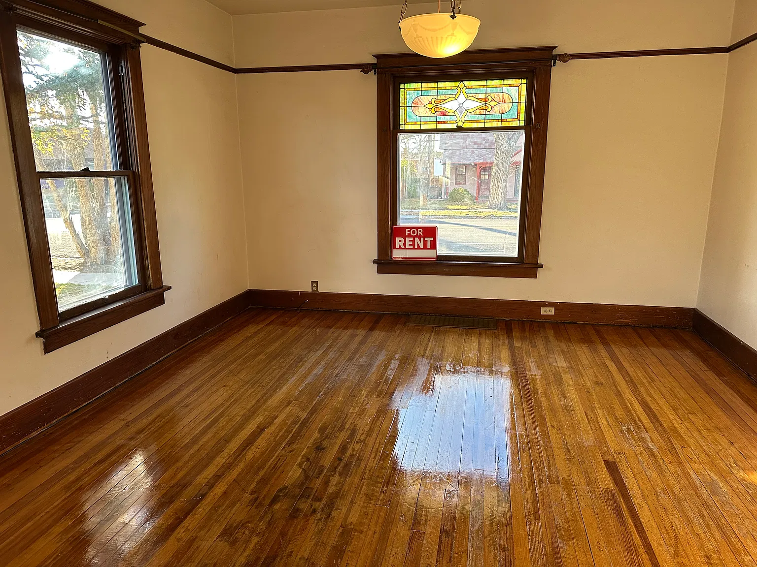 2 bed, 1259 sqft, $1,600 — Photo 3