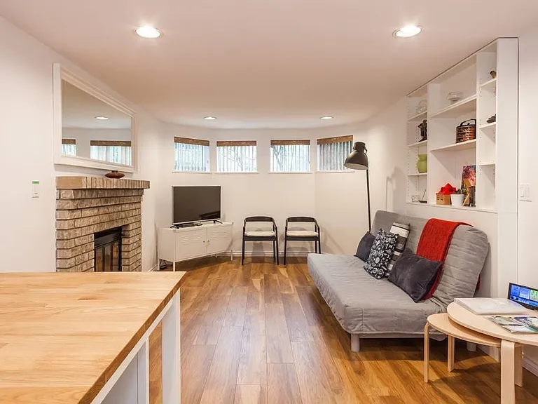 5026 Dominion St #BASEMENT — Photo 2