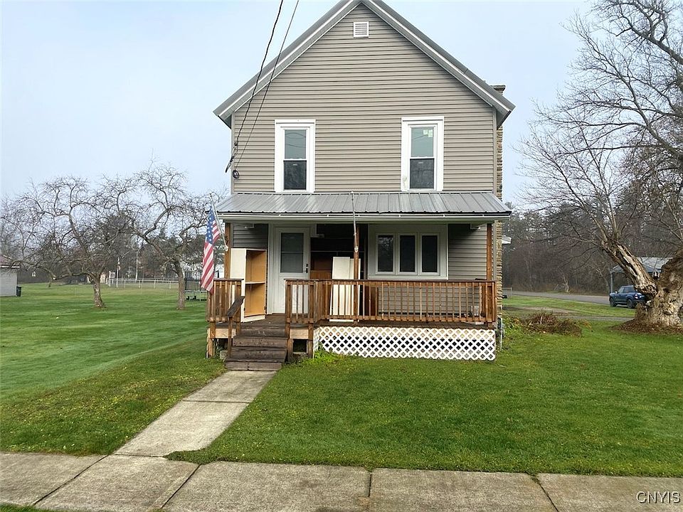 1st image of 87 Hughes St W