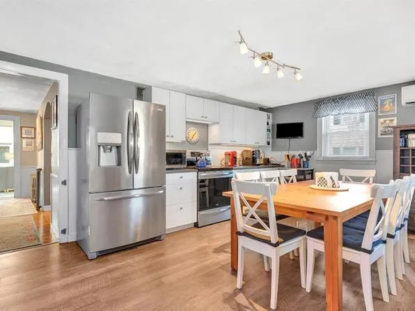 51 Conn St, Woburn, MA 01801