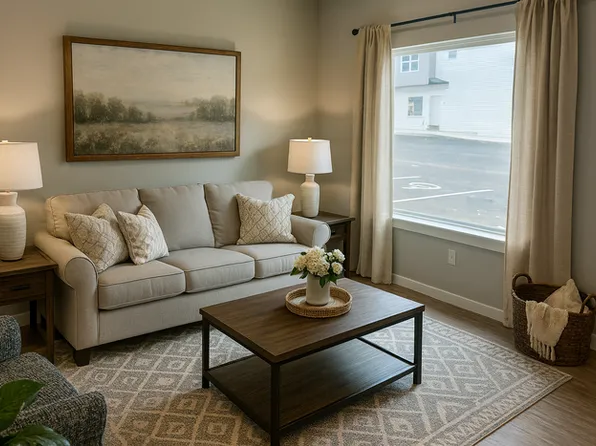 425 S Public Ave #B, Clever, MO 65631