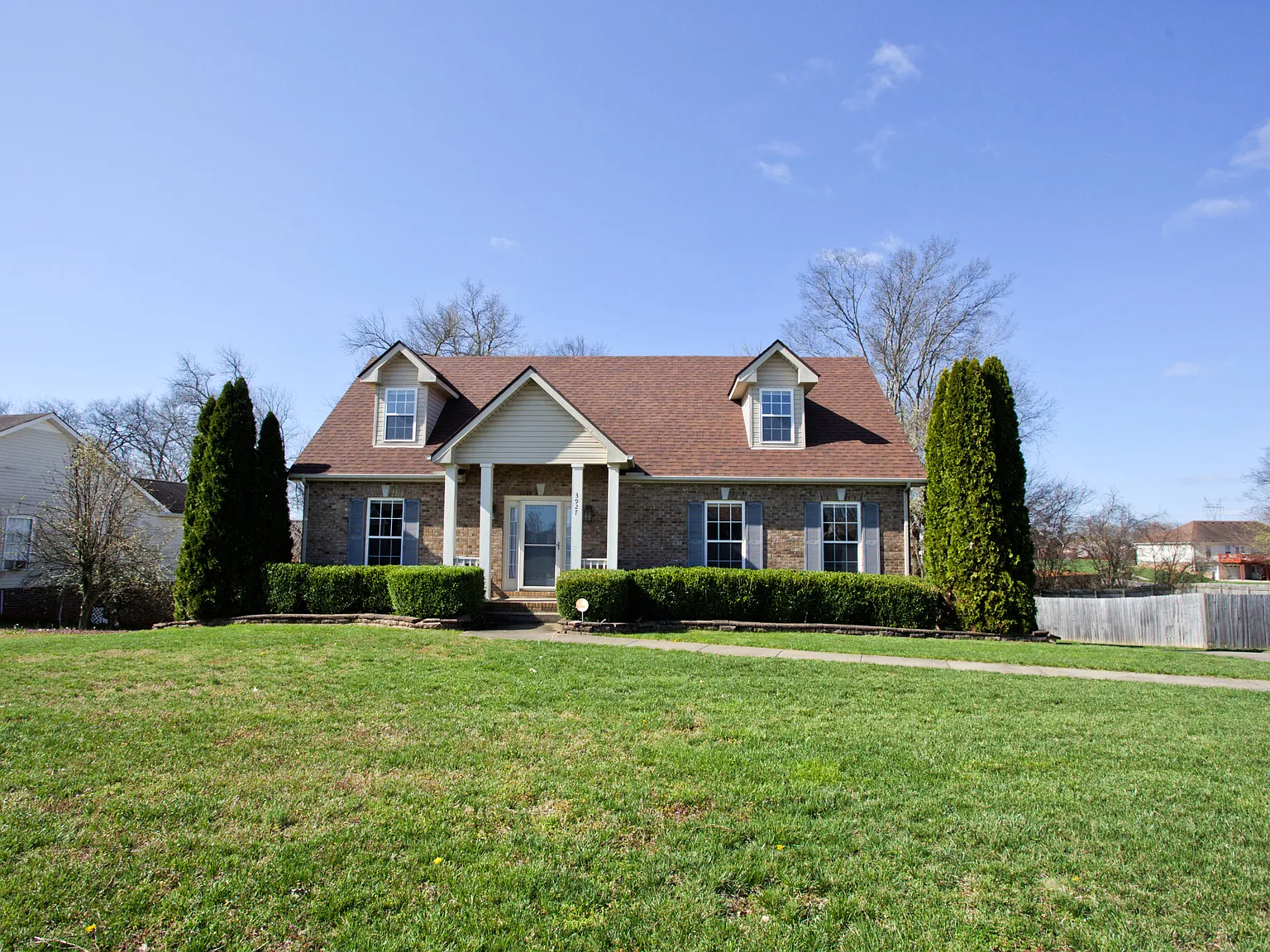 3 bed, 2.5 bath, 2050 sqft, $1,745 — Photo 1