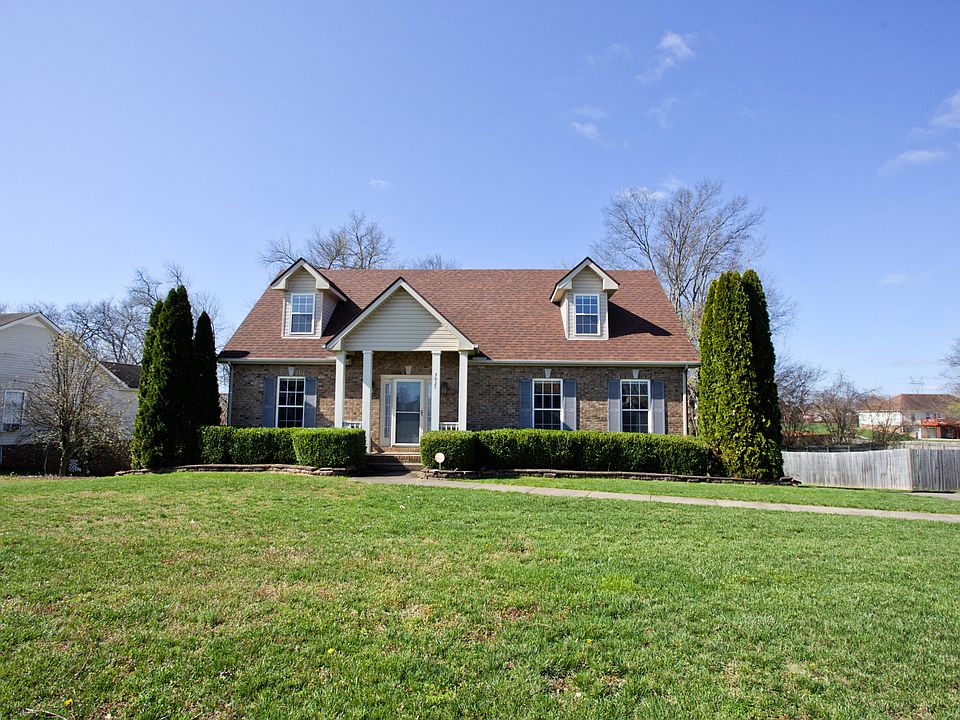 1st image of 3927 Stella Dr