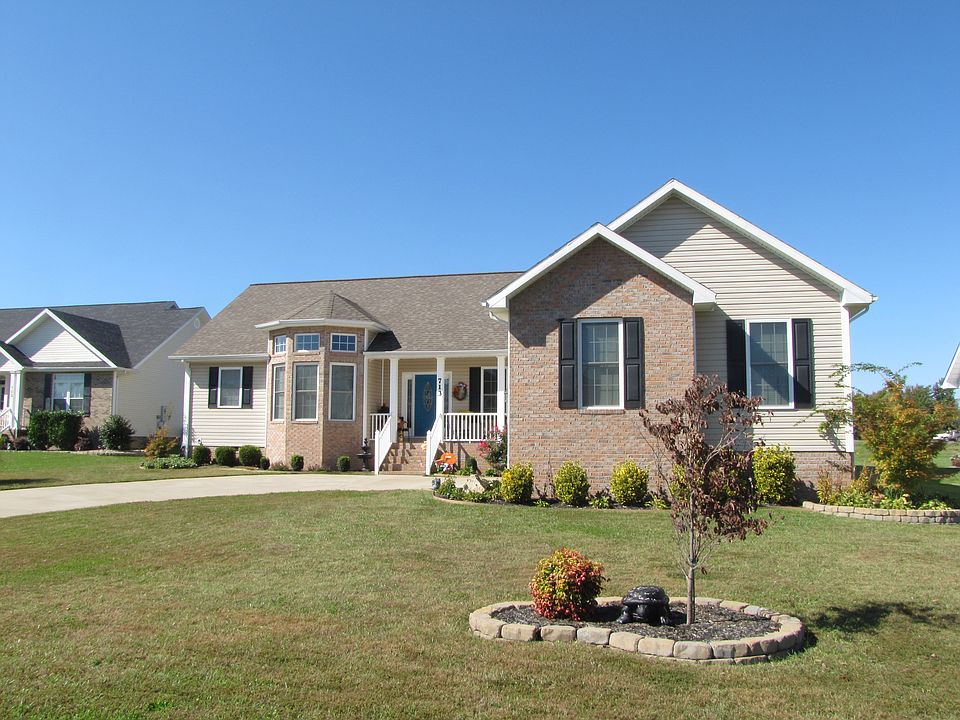 1st image of 713 Glencrest Dr