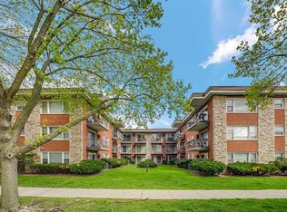 4229 N Keystone Ave APT 3F, Chicago, IL 60641