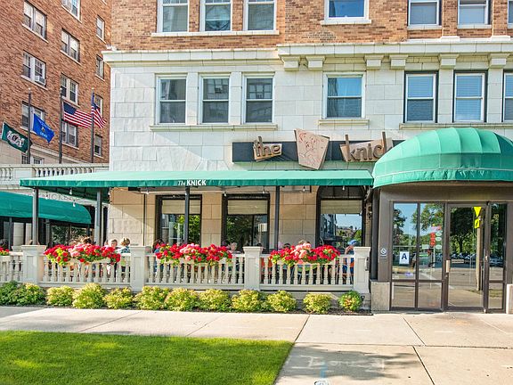 The Knick Restaurant