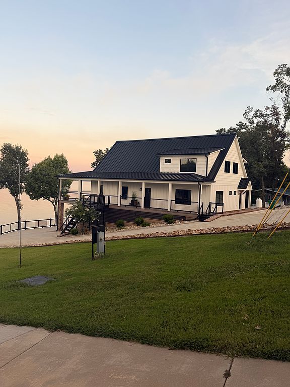 760 Berry Hill Dr - Property Image