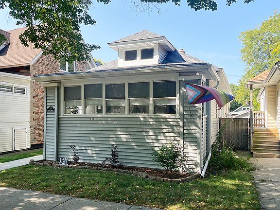 2nd image of 1111 S Lombard Ave