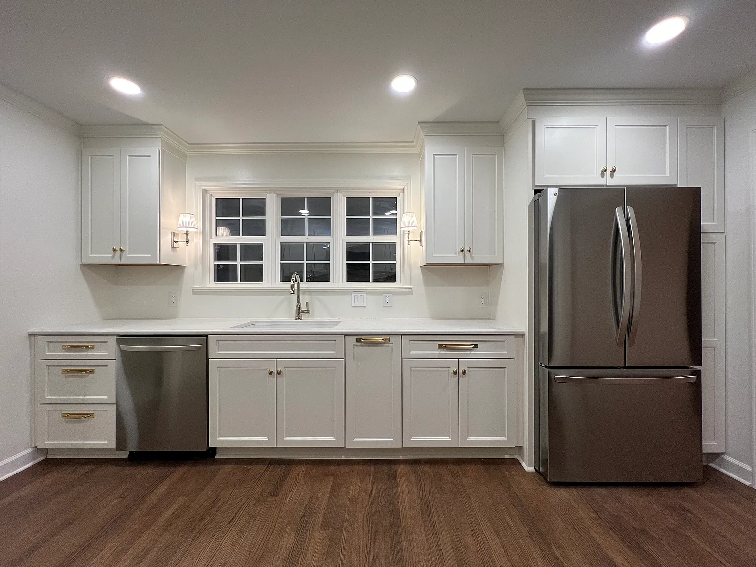 3 bed, 1900 sqft, $4,000 — Photo 3