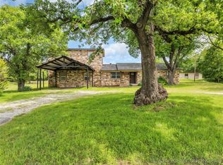 2382 Cheek Rd, Lone Grove, OK 73443