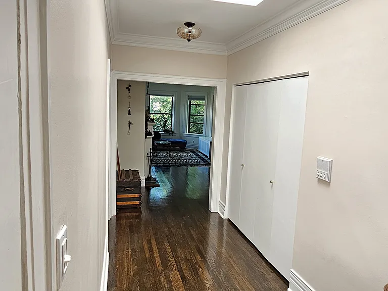 539 W Brompton Ave #3N — Photo 3