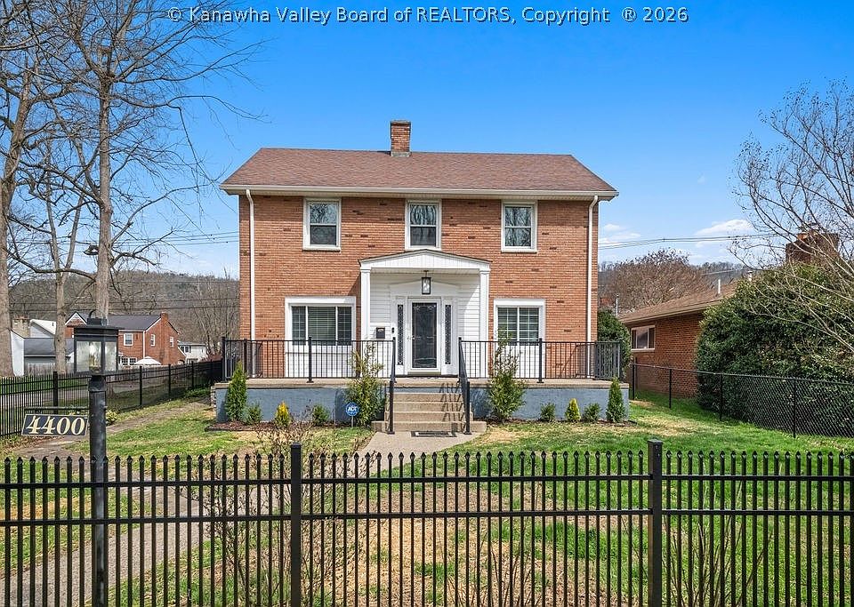 1st image of 4400 Noyes Ave