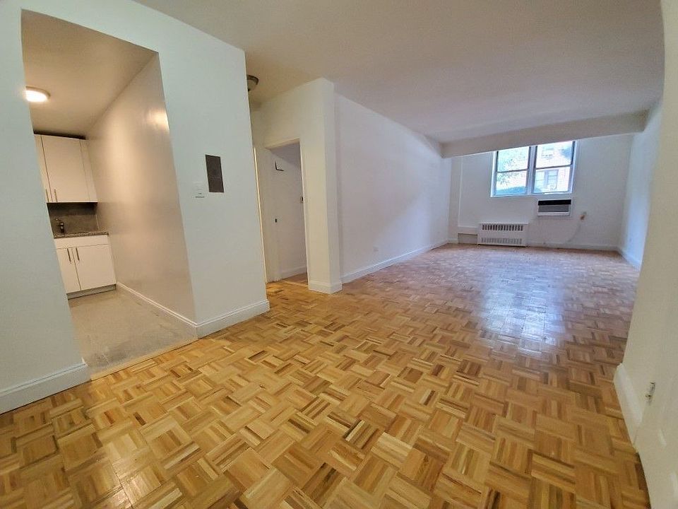 1st image of 47-37 45th St Lobby 6