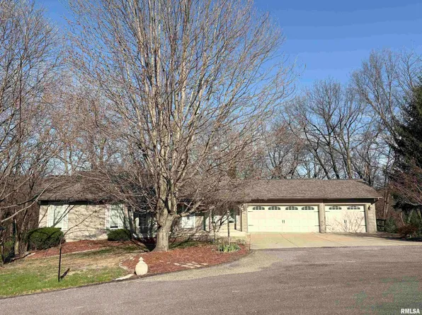 1214 N Briar Ridge Ct, East Peoria, IL 61611