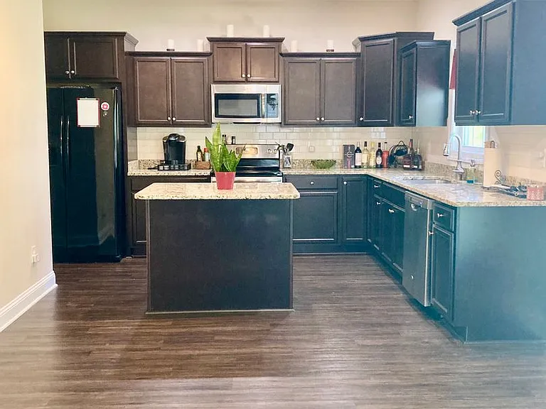 879 Stormy Gale Ln — Photo 6