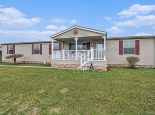 12374 Oak Ridge Cir, South Lyon, MI 48178