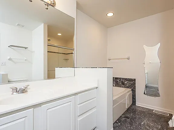 1451 N Milwaukee Ave — Photo 12