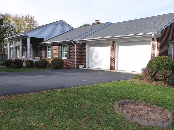 2nd image of 210 Pearson Dr