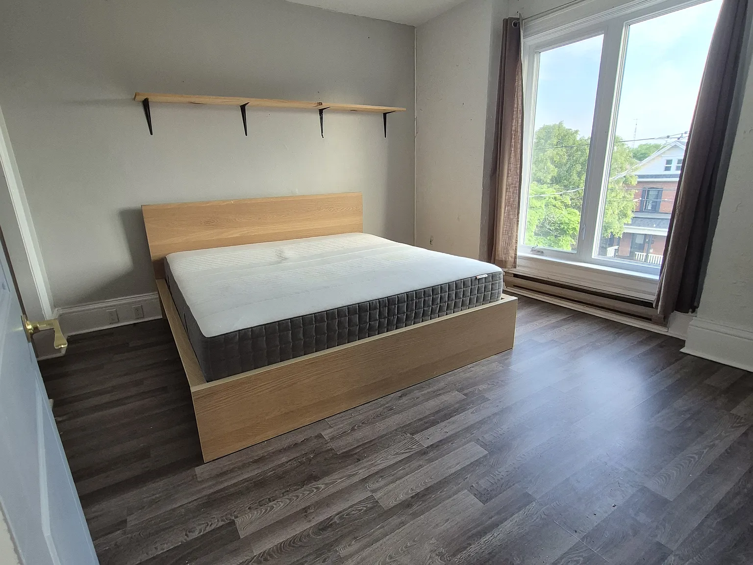 2 bed, 1000 sqft, $1,500 — Photo 3
