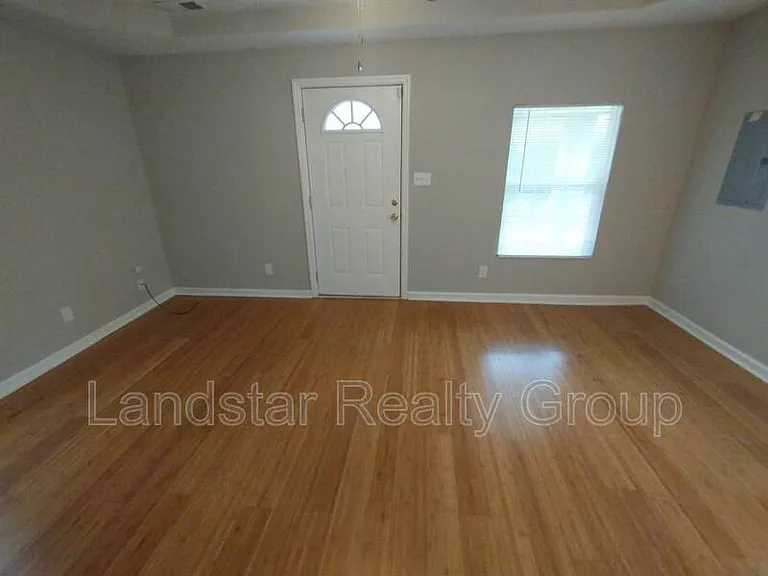 2801 Fleming Ave — Photo 5
