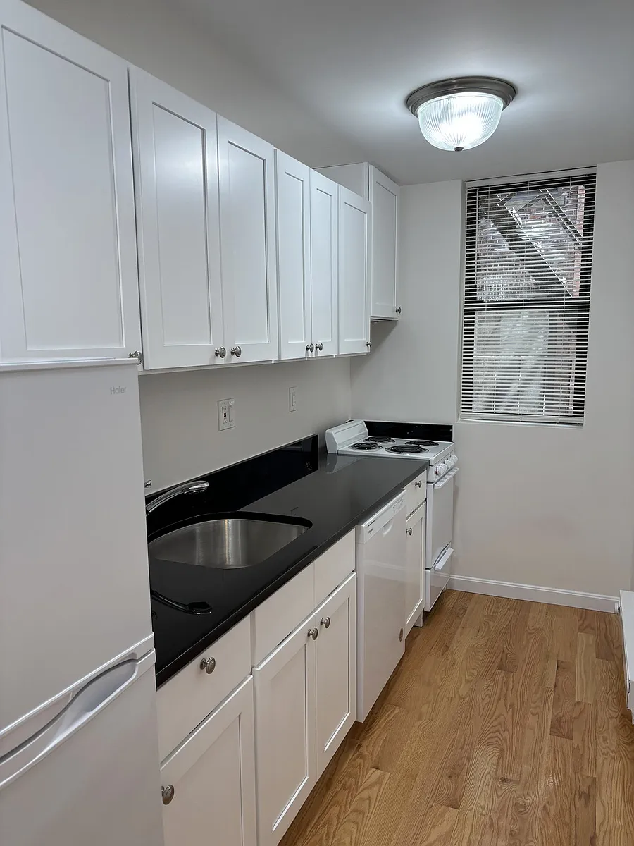 Building Photo - 58 Westland Ave #26