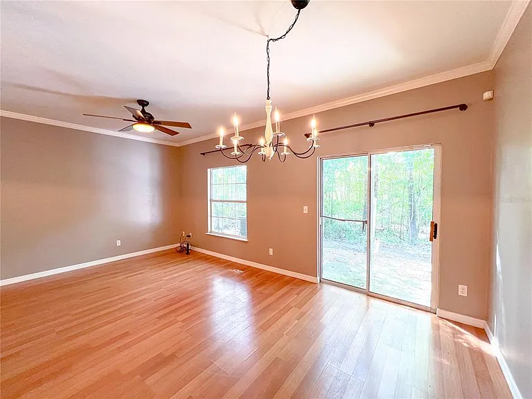 4933 NW 1st Pl #110 — Photo 5