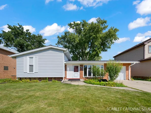 705 S School St, Lombard, IL 60148
