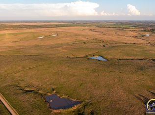 22052 S Urish Rd, Osage City, KS 66523