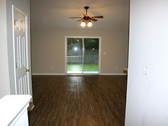 4th image of 1219 Summer Springs Dr