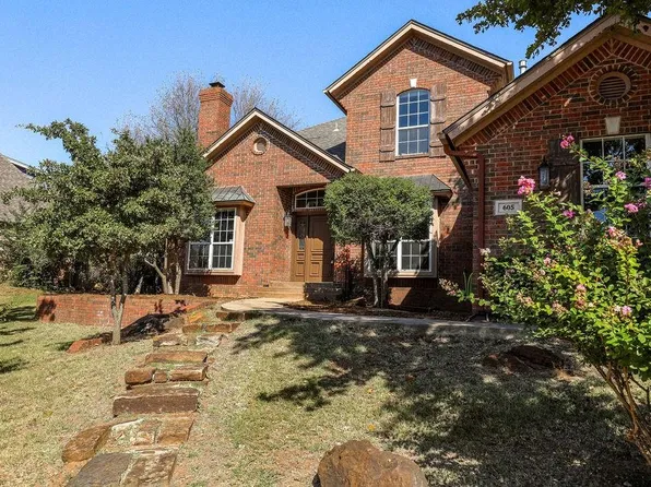 605 Heatherstone Rd, Edmond, OK 73034