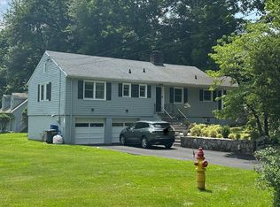 8 Brookside Cir, Chappaqua, NY 10514