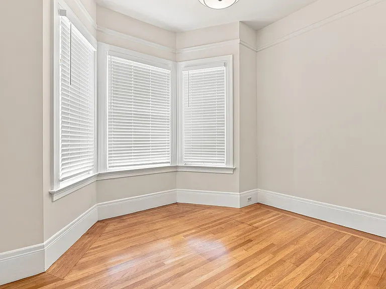 257 Chenery St — Photo 11