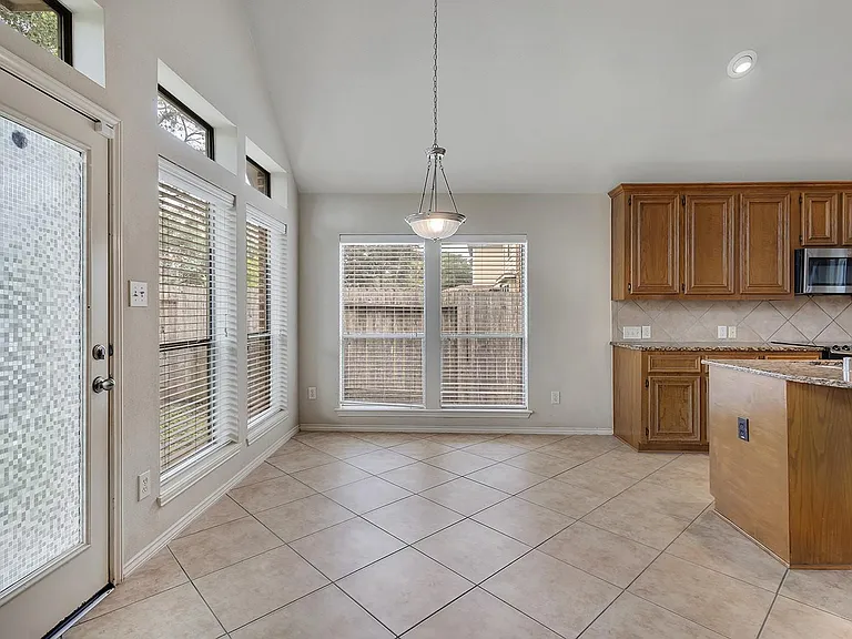 3711 Rocky Ledge Ln — Photo 15