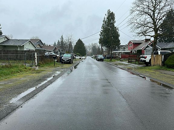 5th image of 9126 E G St