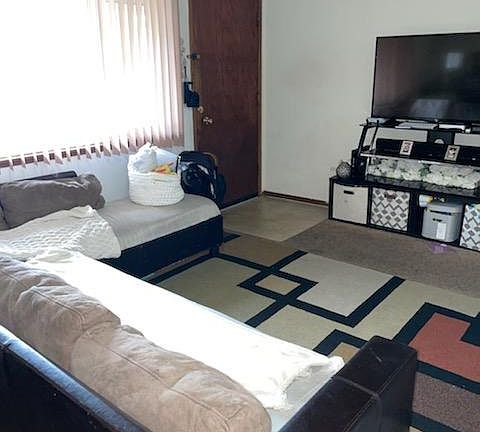 4th image of 123 Pearl St APT 6
