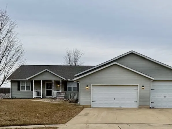 1212 Edgeview Dr, Mahomet, IL 61853