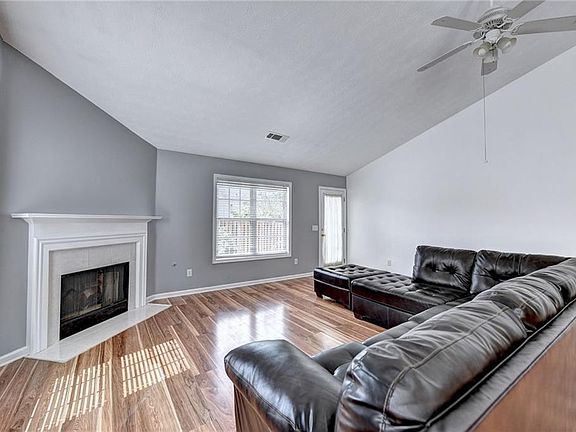 5th image of 2685 Kentshire Way