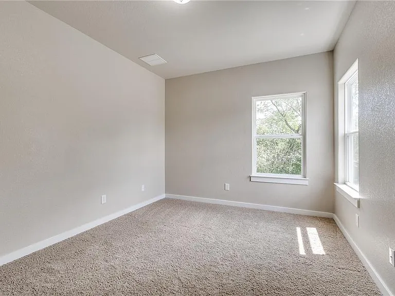 3300 Elija St #A — Photo 8