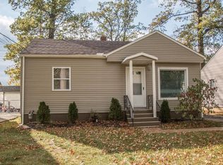 24119 Knickerbocker Rd, Bay Village, OH 44140